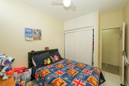 Apartamento à venda com 130m², 3 quartos e 1 vaga Apartamento à venda com 130m², 3 quartos e 1 vagaQUARTO2