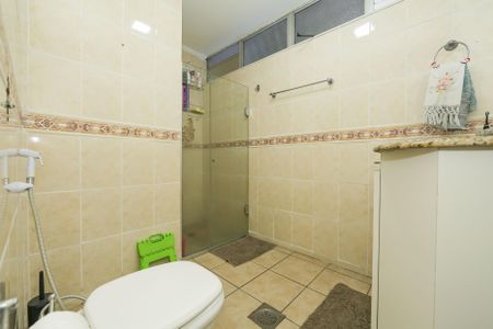 Apartamento à venda com 130m², 3 quartos e 1 vaga Apartamento à venda com 130m², 3 quartos e 1 vagaBANHEIRO1