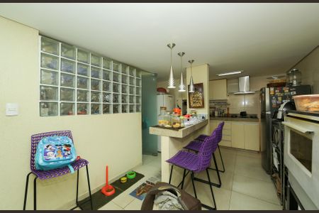 Apartamento à venda com 130m², 3 quartos e 1 vaga Apartamento à venda com 130m², 3 quartos e 1 vagaCOZINHA