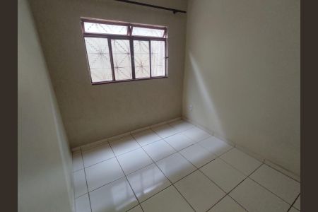 Quarto de casa para alugar com 3 quartos, 90m² em Maria da Conceicao, Contagem
