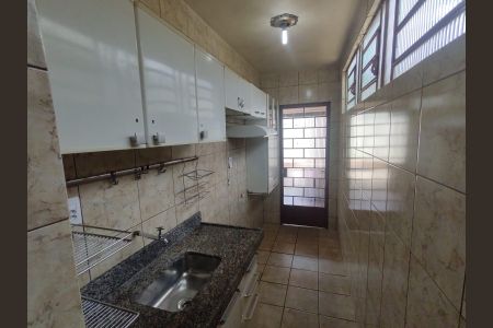 Cozinha de casa para alugar com 3 quartos, 90m² em Maria da Conceicao, Contagem