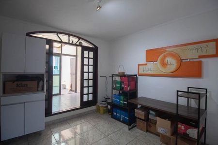 Casa à venda com 210m², 5 quartos e 2 vagasSala casa 3