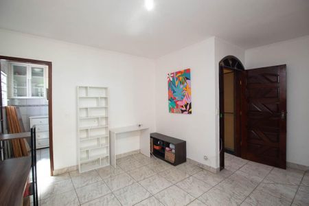 Casa à venda com 210m², 5 quartos e 2 vagasSala casa 3