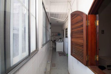 Casa à venda com 210m², 5 quartos e 2 vagasÁrea de Serviço casa 2