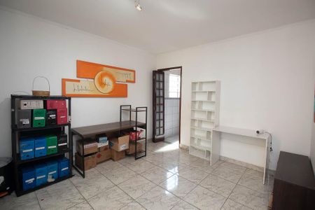 Casa à venda com 210m², 5 quartos e 2 vagasSala casa 3