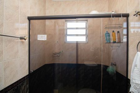 Casa à venda com 210m², 5 quartos e 2 vagasBanheiro 2 casa 1