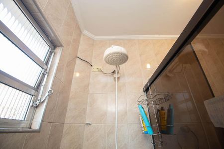 Casa à venda com 210m², 5 quartos e 2 vagasBanheiro 2 casa 1