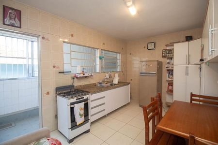 Casa à venda com 210m², 5 quartos e 2 vagasCozinha 