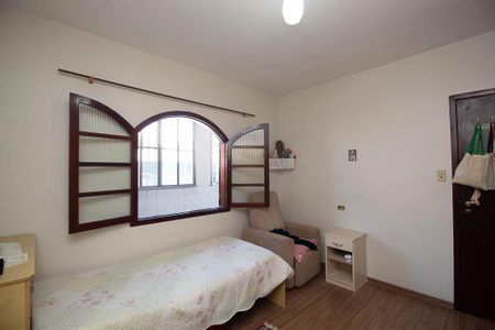 Casa à venda com 210m², 5 quartos e 2 vagasQuarto casa 2