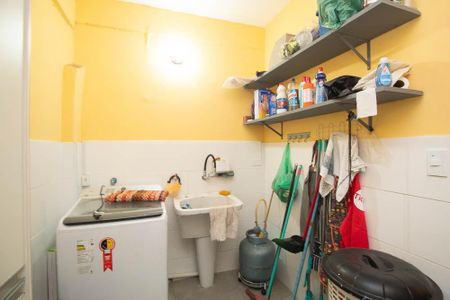 Casa à venda com 210m², 5 quartos e 2 vagasÁrea de Serviço casa 1