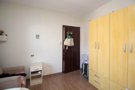 Casa à venda com 210m², 5 quartos e 2 vagasQuarto casa 2