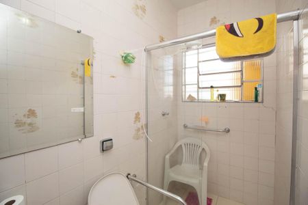 Casa à venda com 210m², 5 quartos e 2 vagasBanheiro casa 2