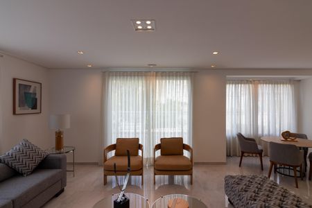 Apartamento à venda com 44m², 1 quarto e 1 vaga Apartamento à venda com 44m², 1 quarto e 1 vagaÁrea comum - Salão de festas