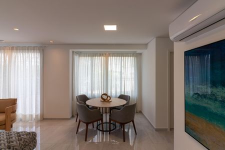 Apartamento à venda com 44m², 1 quarto e 1 vaga Apartamento à venda com 44m², 1 quarto e 1 vagaÁrea comum - Salão de festas