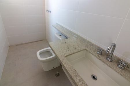 Apartamento à venda com 45m², 1 quarto e 2 vagas Apartamento à venda com 45m², 1 quarto e 2 vagasBanheiro