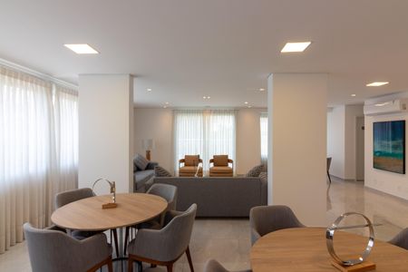 Apartamento à venda com 43m², 1 quarto e 2 vagas Apartamento à venda com 43m², 1 quarto e 2 vagasÁrea comum - Salão de festas