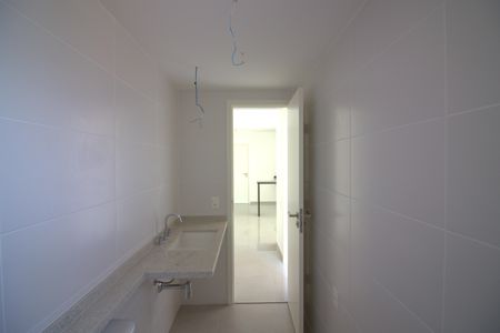 Apartamento à venda com 45m², 1 quarto e 2 vagas Apartamento à venda com 45m², 1 quarto e 2 vagasBanheiro