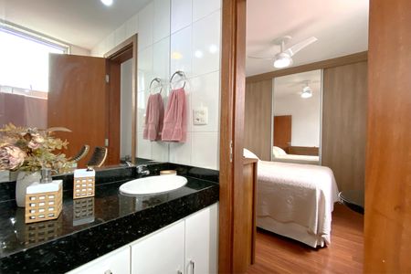 Apartamento à venda com 87m², 3 quartos e 2 vagas Apartamento à venda com 87m², 3 quartos e 2 vagasBanheiro da Suíte 1