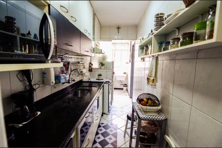 Apartamento à venda com 64m², 2 quartos e 1 vaga Apartamento à venda com 64m², 2 quartos e 1 vagaCozinha