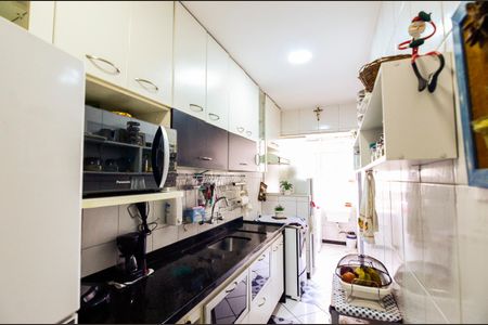 Apartamento à venda com 64m², 2 quartos e 1 vaga Apartamento à venda com 64m², 2 quartos e 1 vagaCozinha