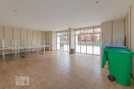 Apartamento à venda com 64m², 2 quartos e 1 vaga Apartamento à venda com 64m², 2 quartos e 1 vagaÁrea comum