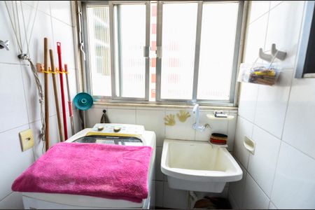 Apartamento à venda com 64m², 2 quartos e 1 vaga Apartamento à venda com 64m², 2 quartos e 1 vagaÁrea de Serviço