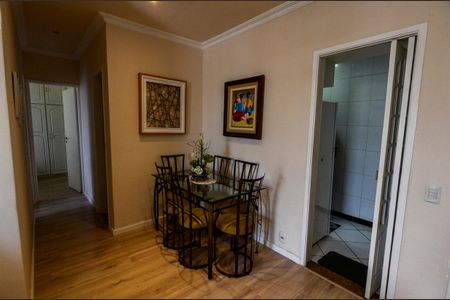 Sala de apartamento à venda com 2 quartos, 64m² em Tijuca, Rio de Janeiro