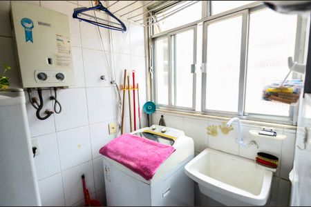 Apartamento à venda com 64m², 2 quartos e 1 vaga Apartamento à venda com 64m², 2 quartos e 1 vagaÁrea de Serviço