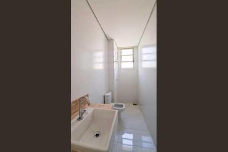 Apartamento para alugar com 64m², 2 quartos e sem vagaBanheiro 2