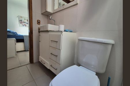 Apartamento à venda com 85m², 2 quartos e 1 vagaBanheiro suite 