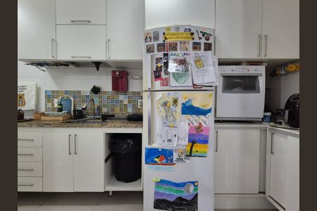 Apartamento à venda com 85m², 2 quartos e 1 vagaCozinha 