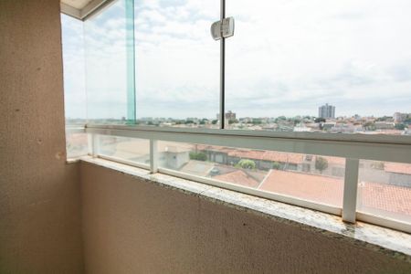 Varanda da Suite de apartamento para alugar com 2 quartos, 65m² em Santa Mônica, Uberlândia