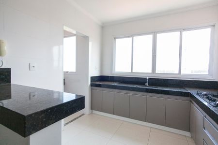 Apartamento para alugar com 65m², 2 quartos e 1 vaga Apartamento para alugar com 65m², 2 quartos e 1 vagaCozinha