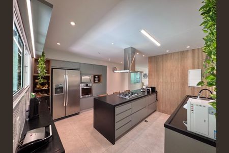 Casa de condomínio à venda com 365m², 4 quartos e 2 vagasCozinha