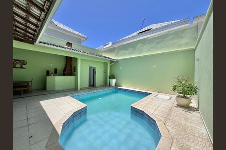 Casa de condomínio à venda com 365m², 4 quartos e 2 vagasÁrea externa