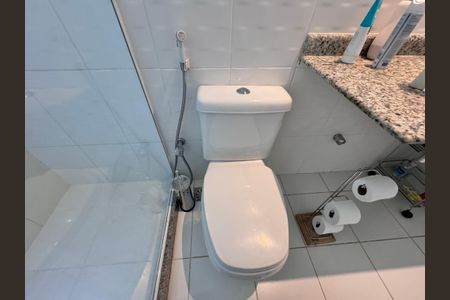 Casa de condomínio à venda com 365m², 4 quartos e 2 vagasSuíte 2 - Banheiro