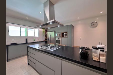 Casa de condomínio à venda com 365m², 4 quartos e 2 vagasCozinha