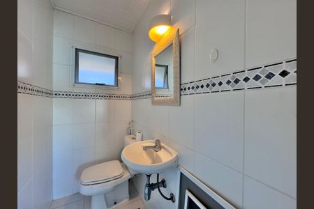 Casa de condomínio à venda com 365m², 4 quartos e 2 vagasSótão - Lavabo