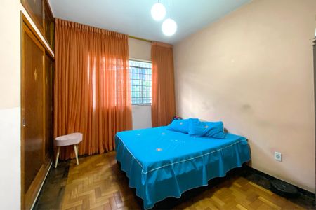 Casa à venda com 2 quartos, 400m² em Sagrada Família, Belo Horizonte