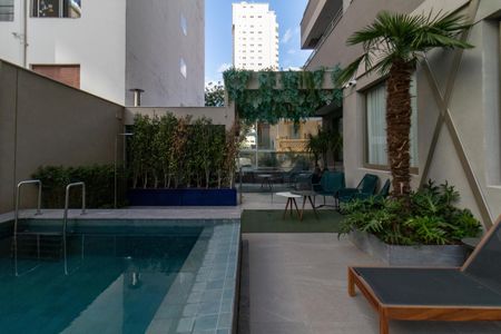 Studio à venda com 24m², 1 quarto e sem vaga Studio à venda com 24m², 1 quarto e sem vagaÁrea comum - Piscina