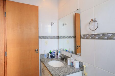 Apartamento à venda com 159m², 3 quartos e 2 vagasBanheiro da Suíte