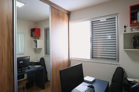 Apartamento à venda com 159m², 3 quartos e 2 vagasEscritório