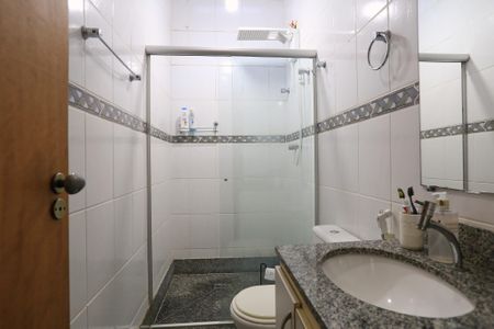 Apartamento à venda com 159m², 3 quartos e 2 vagasBanheiro
