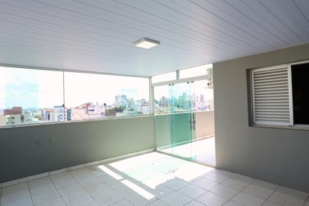 Apartamento à venda com 159m², 3 quartos e 2 vagasCobertura