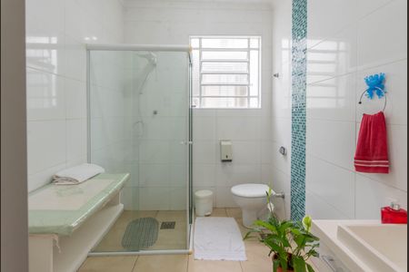 Casa para alugar com 261m², 5 quartos e 4 vagasBanheiro