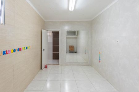 Casa para alugar com 261m², 5 quartos e 4 vagasQuarto 1