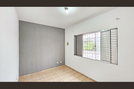 Casa para alugar com 35m², 1 quarto e sem vaga Casa para alugar com 35m², 1 quarto e sem vagaQuarto