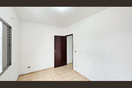 Quarto de casa para alugar com 1 quarto, 35m² em Vila Menck, Osasco
