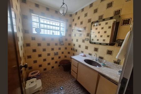 Foto 15 de casa à venda com 3 quartos, 186m² em Vila Bertioga, São Paulo