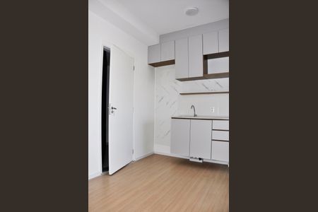 Apartamento à venda com 34m², 2 quartos e sem vaga Apartamento à venda com 34m², 2 quartos e sem vagaDetalhe - Sala e Cozinha Americana